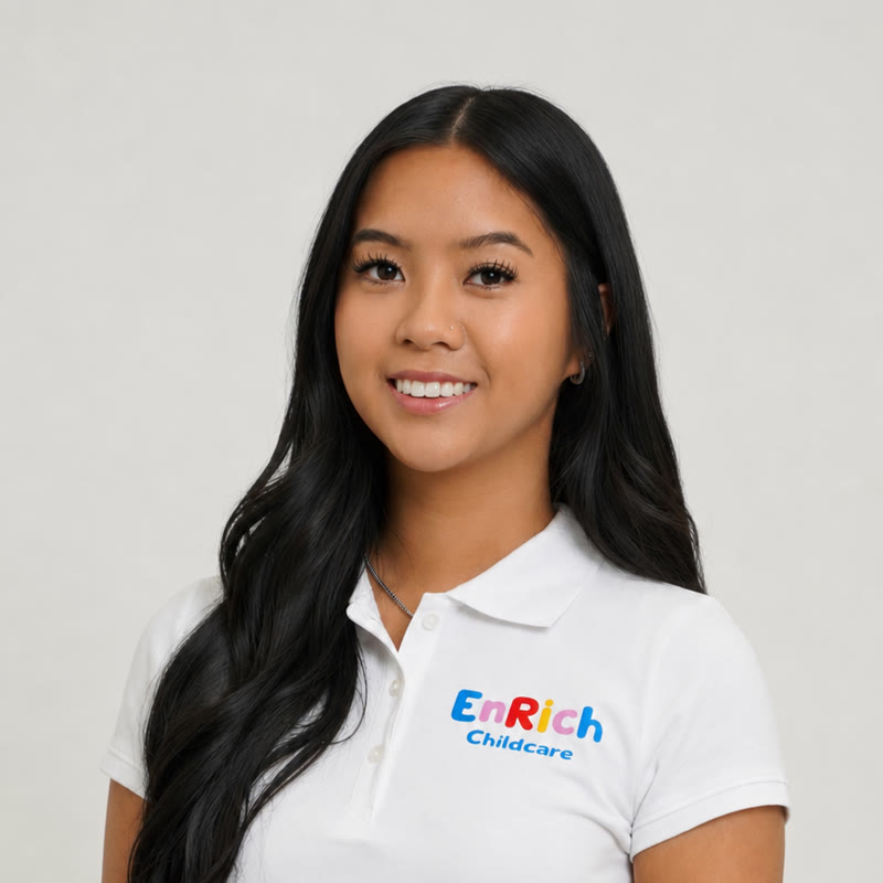 Leyla G, EnRich sitter